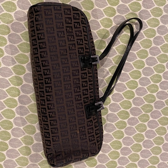 Fendi Zucca Bag Made in ITALY - Picture 3 of 14